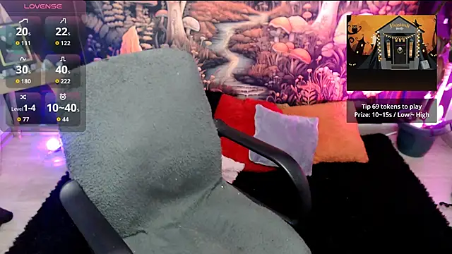 LunaBunny8 online show from October 2025 01:04:01 AM