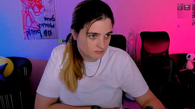 Snapshot of foxy_tease_ chatting on December 2025 09:19:02 PM foxy tease online show from December 2025 09:19:02 PM