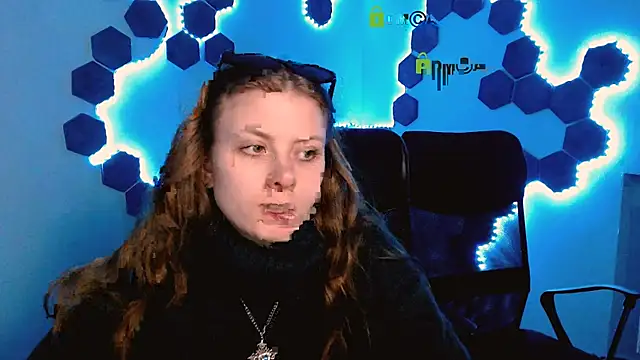 Snapshot of foxy_tease_ chatting on November 2025 10:48:01 AM foxy tease online show from November 2025 10:48:01 AM