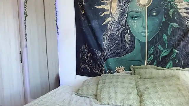 Snapshot of aphroditebloom chatting on October 2025 07:47:02 PM aphroditebloom online show from October 2025 07:47:02 PM