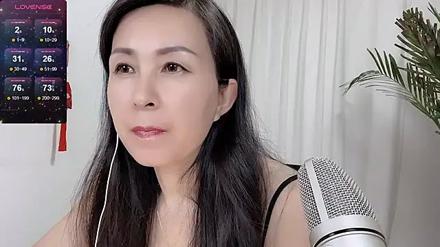 JackieBell online show from September 2025 05:43:01 AM