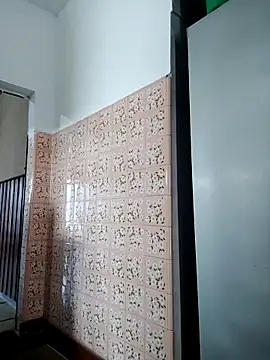 juanpa8453 online show from October 2025 04:59:02 PM