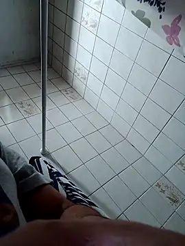 juanpa8453 online show from November 2025 03:05:01 PM