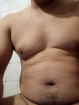 juanpa8453 online show from April 2026 03:35:02 PM