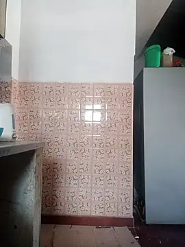 juanpa8453 online show from September 2025 04:57:01 PM