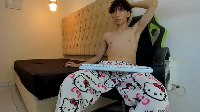 Darkknightx01 online show from March 2026 02:52:02 AM