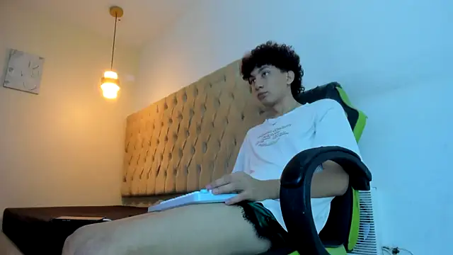 Darkknightx01 online show from February 2026 01:27:02 AM