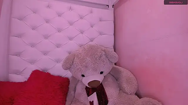 eimy skinny  online show from April 2026 01:25:02 PM
