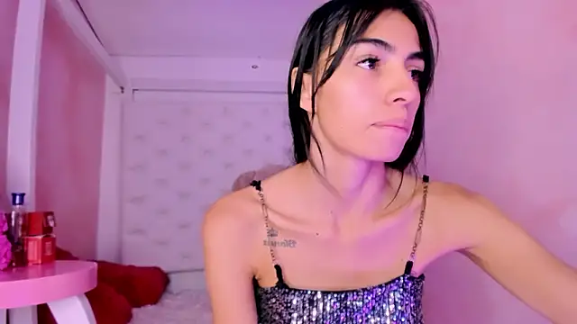 Snapshot of eimy_skinny_ chatting on February 2026 12:29:02 PM eimy skinny online show from February 2026 12:29:02 PM