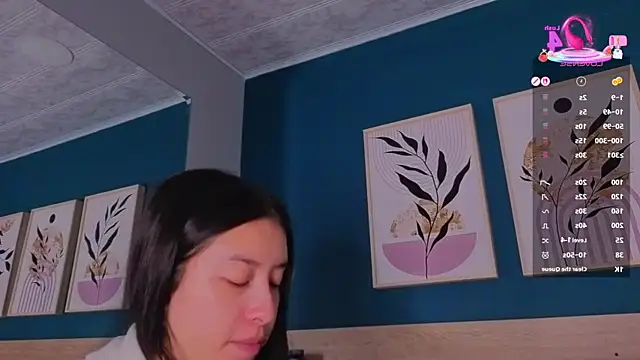 SarahMiler  online show from October 2025 11:45:02 AM