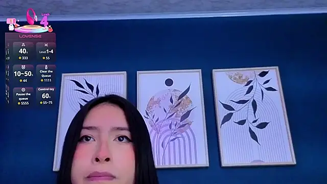 SarahMiler  online show from January 2026 07:42:02 PM