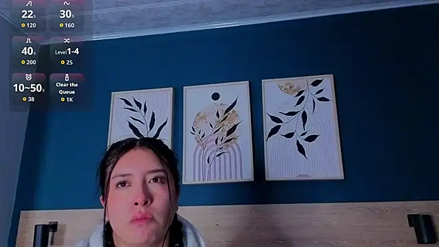 SarahMiler  online show from October 2025 11:42:02 AM