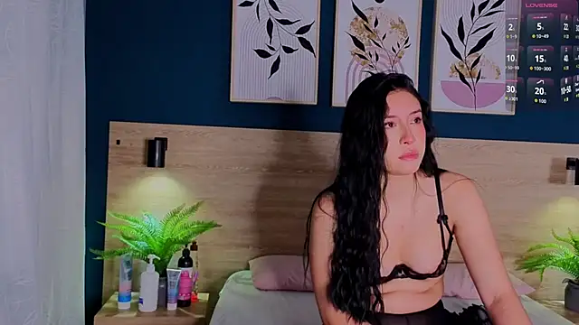 SarahMiler  online show from September 2025 11:34:01 AM