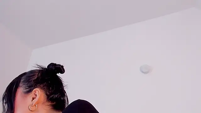 Taylormaxwell online show from December 2025 09:04:02 PM