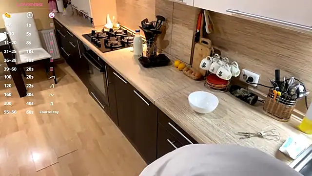 Snapshot of DanaCore chatting on October 2025 07:13:02 PM DanaCore online show from October 2025 07:13:02 PM