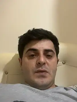 Semihh35 online show from April 2026 10:45:02 PM