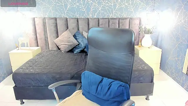 VictoriaaBlair online show from March 2026 12:10:01 PM