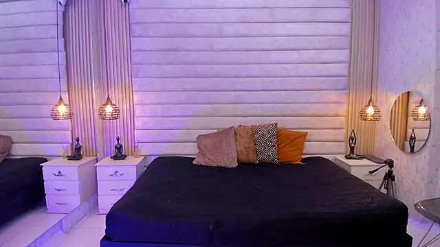 VictoriaaBlair online show from April 2026 10:32:02 PM