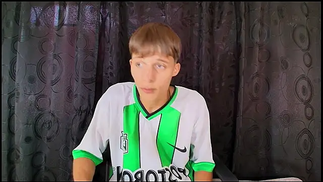 Snapshot of Pavo_tv chatting on May 2026 07:02:01 PM Pavo tv online show from May 2026 07:02:01 PM