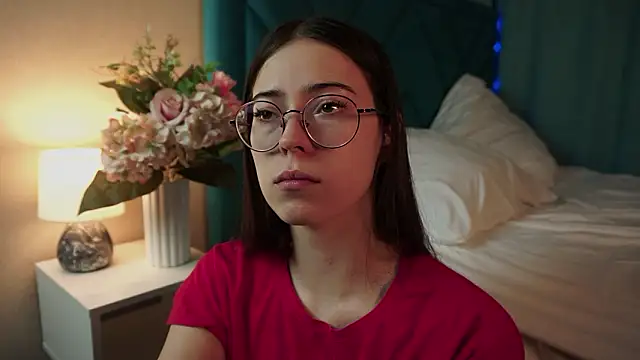 ywixos online show from February 2026 02:59:02 PM