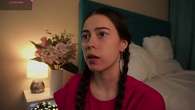 ywixos online show from April 2026 02:46:01 PM