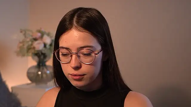 ywixos online show from February 2026 03:09:01 PM