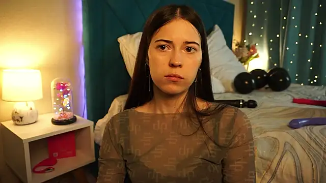 ywixos online show from April 2026 09:44:01 PM