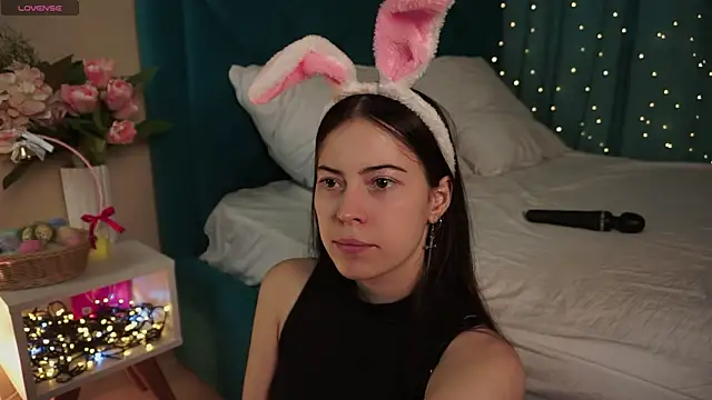 ywixos online show from April 2026 02:45:02 PM