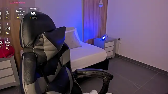 megara x  online show from December 2025 02:24:01 AM