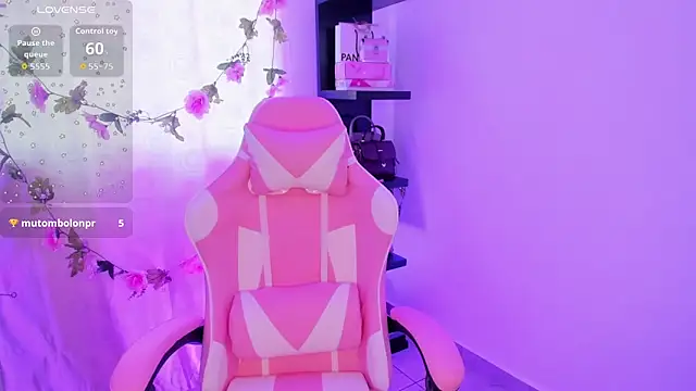 megara x  online show from February 2026 07:47:01 PM