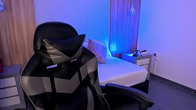 Snapshot of megara_x_ chatting on November 2025 02:48:02 AM megara x online show from November 2025 02:48:02 AM