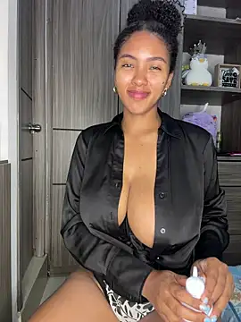 Mia sweet80 online show from October 2025 12:14:01 AM