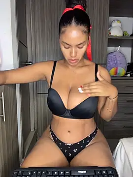 Mia sweet80 online show from November 2025 04:28:01 AM