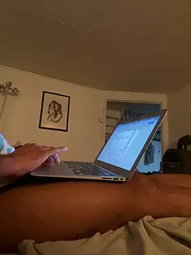 Snapshot of latina-pene chatting on October 2025 08:10:01 PM latina-pene online show from October 2025 08:10:01 PM