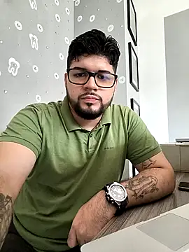 Snapshot of Christixn_669 chatting on April 2026 09:15:02 PM Christixn 669 online show from April 2026 09:15:02 PM