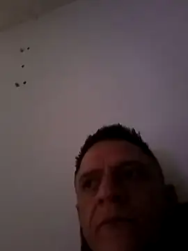 Snapshot of leon8013A chatting on September 2025 11:48:02 AM leon8013A online show from September 2025 11:48:02 AM