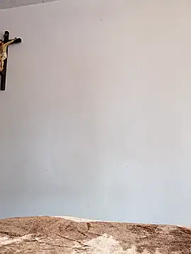 Snapshot of leon8013A chatting on September 2025 06:03:01 PM leon8013A online show from September 2025 06:03:01 PM