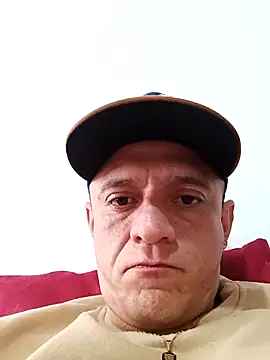 Snapshot of leon8013A chatting on September 2025 12:38:01 PM leon8013A online show from September 2025 12:38:01 PM