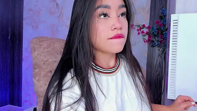 Snapshot of Eva_cutte chatting on November 2025 03:57:02 PM Eva cutte online show from November 2025 03:57:02 PM