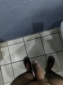 Snapshot of Leofj007 chatting on November 2025 06:28:01 AM Leofj007 online show from November 2025 06:28:01 AM