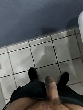 Snapshot of Leofj007 chatting on November 2025 07:02:02 PM Leofj007 online show from November 2025 07:02:02 PM