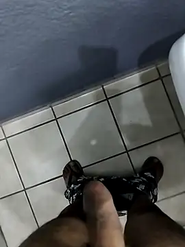 Snapshot of Leofj007 chatting on November 2025 05:52:01 AM Leofj007 online show from November 2025 05:52:01 AM