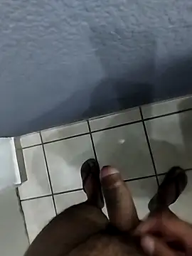 Snapshot of Leofj007 chatting on November 2025 05:12:02 AM Leofj007 online show from November 2025 05:12:02 AM