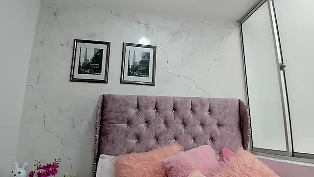 Maddy Mills online show from March 2026 04:03:02 PM