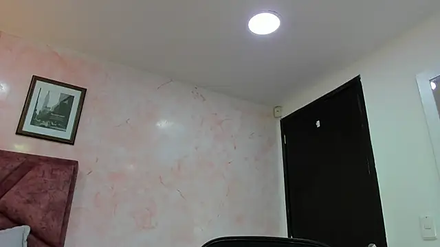 Maddy Mills online show from February 2026 06:19:01 PM