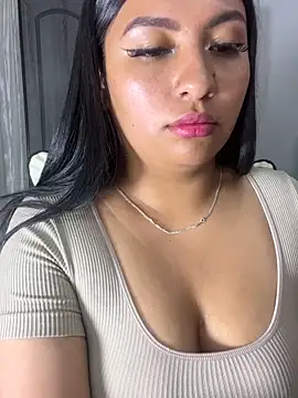 Snapshot of Issa_Santana chatting on September 2025 07:19:02 PM Issa Santana online show from September 2025 07:19:02 PM