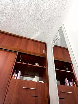 Issa Santana online show from January 2026 09:43:01 PM