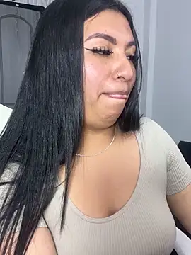 Snapshot of Issa_Santana chatting on November 2025 06:41:02 PM Issa Santana online show from November 2025 06:41:02 PM