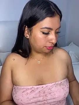 Issa Santana online show from February 2026 08:42:01 PM