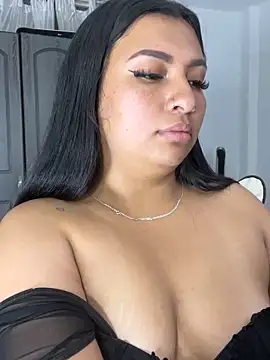 Snapshot of Issa_Santana chatting on November 2025 08:09:01 PM Issa Santana online show from November 2025 08:09:01 PM